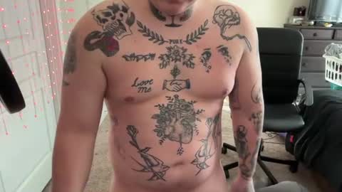 Snapshot of tattooedluv chatting on 02.22.26 tattooedluv online show from 02.22.26