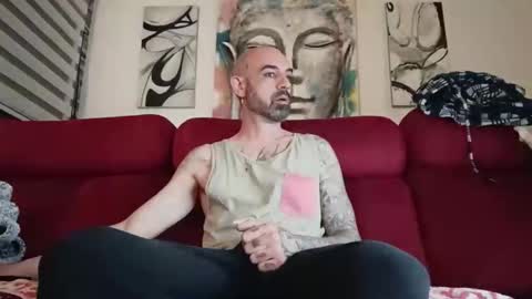 Snapshot of tatuadorhotxxx chatting on 04.06.26 Tatuado20cm online show from 04.06.26