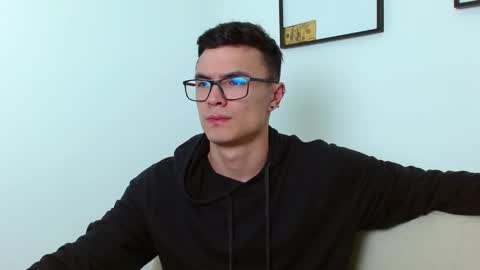 Snapshot of taurus4k chatting on 12.17.24 taurus4k online show from 12.17.24