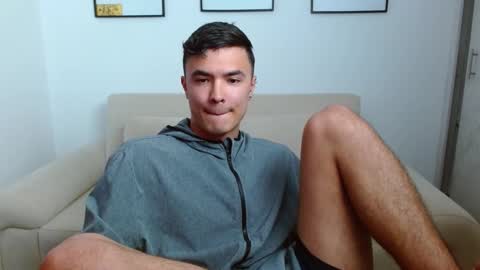 Snapshot of taurus4k chatting on 01.07.25 taurus4k online show from 01.07.25