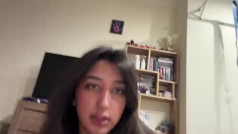 Snapshot of tawnyamartinek chatting on 07.17.26 Riza online show from 07.17.26