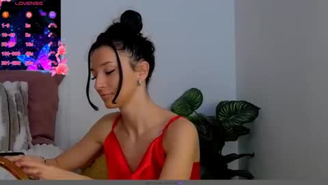 TayaKayan online show from 12.25.24