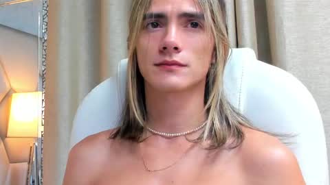 Snapshot of tayler_swift1 chatting on 01.11.25 tayler_swift1 online show from 01.11.25