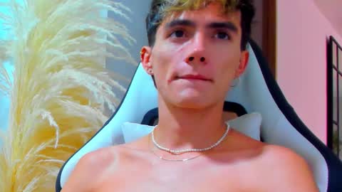 Snapshot of tayler_swift1 chatting on 01.10.26 tayler_swift1 online show from 01.10.26