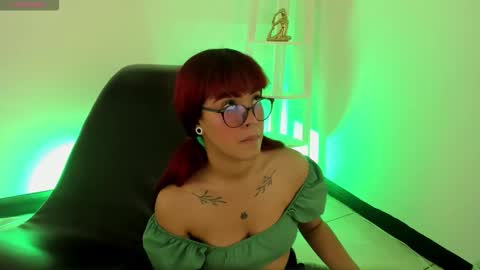 Snapshot of taylor__watson_ chatting on 02.16.26 TAYLOR online show from 02.16.26