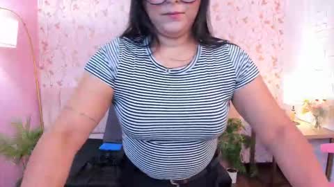 Snapshot of taylor_bennet chatting on 03.03.26 Taylor Bennet online show from 03.03.26