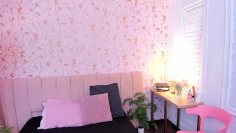 Snapshot of taylor_bennet chatting on 03.06.26 Taylor Bennet online show from 03.06.26