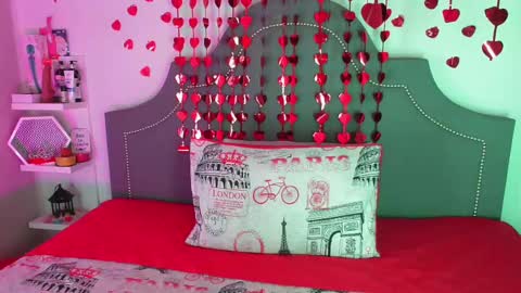 Taylor 3 online show from 02.28.25