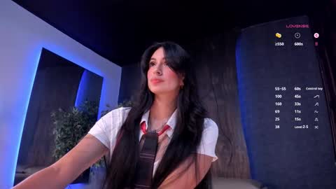 Taylor  Help me to get 100 thumbs up online show from 02.07.26