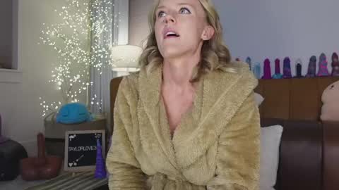 Taylor --  online show from 05.24.26