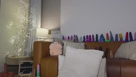 Taylor --  online show from 06.27.26