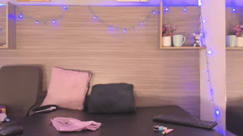 Snapshot of taylor_walton chatting on 12.30.24 Taylor online show from 12.30.24