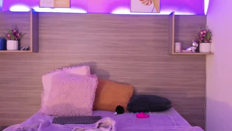 Snapshot of taylor_walton chatting on 02.15.25 Taylor online show from 02.15.25