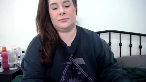 Taylor Michaels online show from 12.01.25