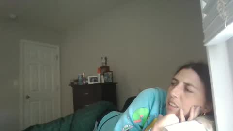 Snapshot of taylorslay chatting on 06.04.26 taylorslay online show from 06.04.26