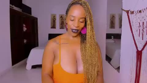 Snapshot of taylorslims chatting on 08.02.26 taylorslims online show from 08.02.26