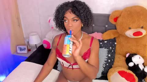  TAYSSA  ONLINE FROM 0630 PM - 1130 PM COLOMBIAN HOUR online show from 06.05.26