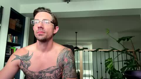 Snapshot of tbod chatting on 12.15.24 BoyNextDoor online show from 12.15.24