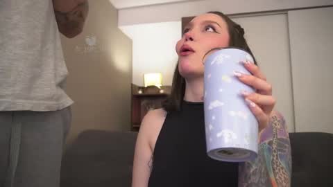 Snapshot of te_para_dos chatting on 11.27.25 Leo and Luna online show from 11.27.25