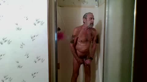 Snapshot of teak4u chatting on 12.23.24 Teak online show from 12.23.24