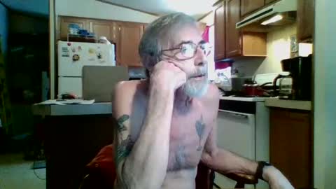 Snapshot of teak4u chatting on 01.11.25 Teak online show from 01.11.25