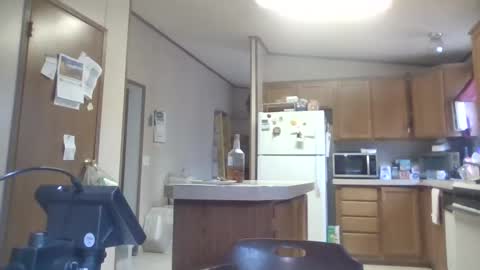 Snapshot of teak4u chatting on 11.21.25 Teak online show from 11.21.25