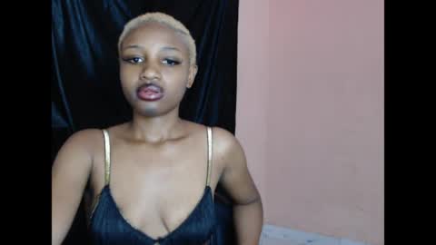 Snapshot of teasexkitty chatting on 05.22.26 teasexkitty online show from 05.22.26