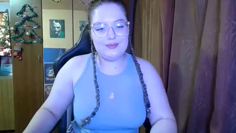 Snapshot of teasing_dora chatting on 12.20.25 Teasing Dora online show from 12.20.25