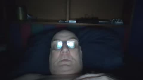 Snapshot of tebb61 chatting on 10.03.25 Mark online show from 10.03.25