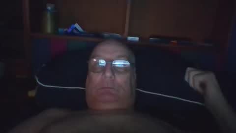 Snapshot of tebb61 chatting on 11.09.25 Mark online show from 11.09.25