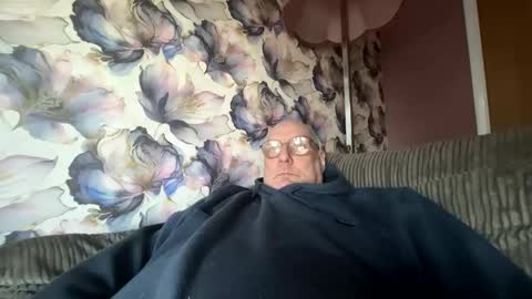 Snapshot of tebb61 chatting on 01.10.26 Mark online show from 01.10.26