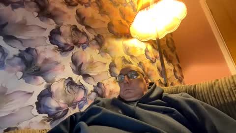 Snapshot of tebb61 chatting on 01.11.26 Mark online show from 01.11.26