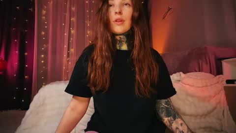 Mary     X TechnoElfff  INST    fansly kissmary online show from 11.20.25