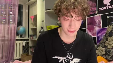 Snapshot of technoracer chatting on 03.09.26 Alice online show from 03.09.26