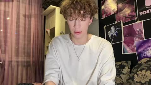 Snapshot of technoracer chatting on 04.03.26 Alice online show from 04.03.26