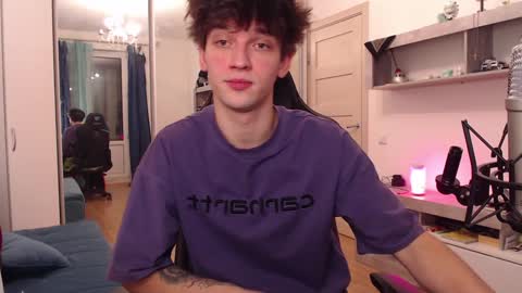 Snapshot of teddy_mode chatting on 12.06.24 Teddy online show from 12.06.24