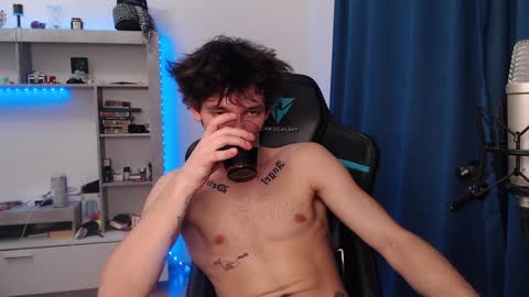 Snapshot of teddy_mode chatting on 12.19.24 Teddy online show from 12.19.24