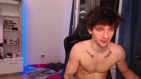 Snapshot of teddy_mode chatting on 12.20.24 Teddy online show from 12.20.24