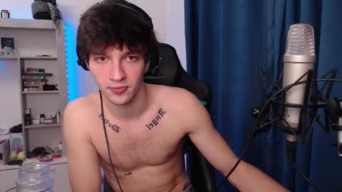 Snapshot of teddy_mode chatting on 12.29.24 Teddy online show from 12.29.24