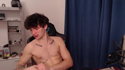 Snapshot of teddy_mode chatting on 12.30.24 Teddy online show from 12.30.24