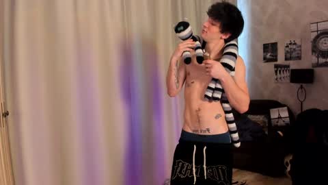 Snapshot of teddy_mode chatting on 01.11.25 Teddy online show from 01.11.25