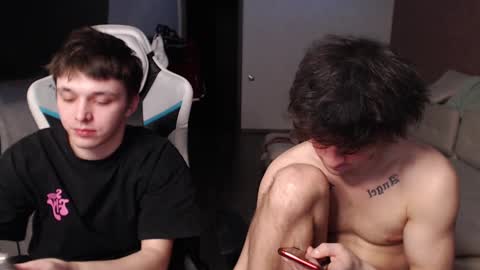 Snapshot of teddy_mode chatting on 01.25.25 Teddy online show from 01.25.25