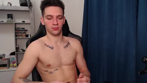 Snapshot of teddy_mode chatting on 01.31.25 Teddy online show from 01.31.25