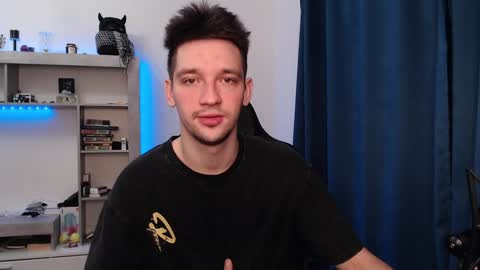 Snapshot of teddy_mode chatting on 02.08.25 Teddy online show from 02.08.25