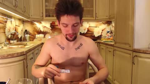 Snapshot of teddy_mode chatting on 03.09.25 Teddy online show from 03.09.25