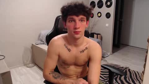 Snapshot of teddy_mode chatting on 11.09.25 Teddy online show from 11.09.25