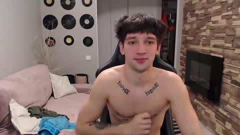 Snapshot of teddy_mode chatting on 11.16.25 Teddy online show from 11.16.25