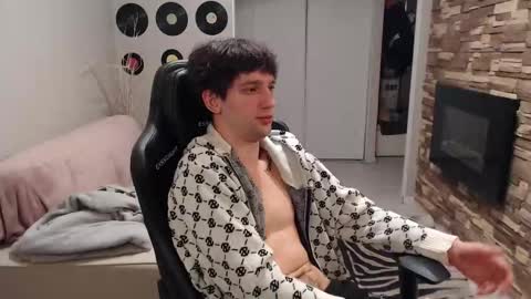 Snapshot of teddy_mode chatting on 11.25.25 Teddy online show from 11.25.25