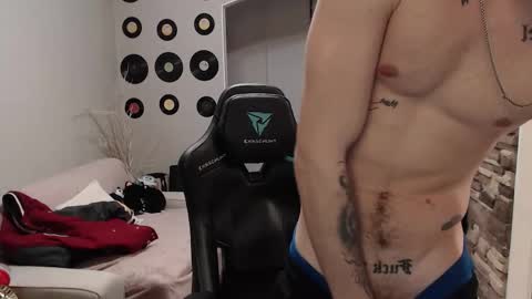 Snapshot of teddy_mode chatting on 11.30.25 Teddy online show from 11.30.25