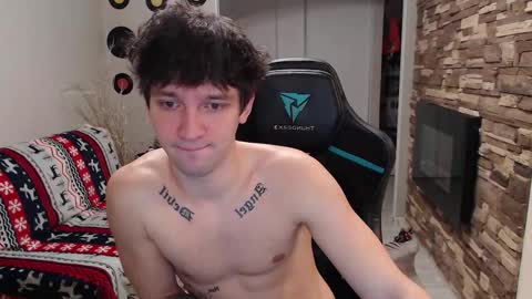 Snapshot of teddy_mode chatting on 12.03.25 Teddy online show from 12.03.25